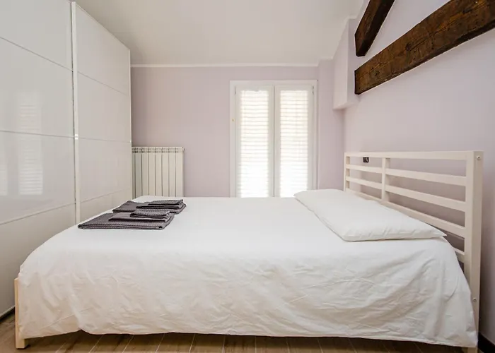 Pasteur Flat شقة *