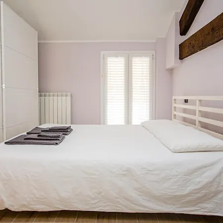 Pasteur Flat شقة *