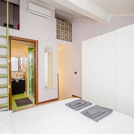 Pasteur Flat Milán